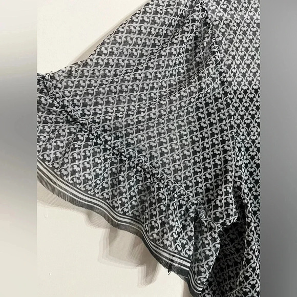 Max Studio women’s black and white blouse size large - Picture 4 of 10